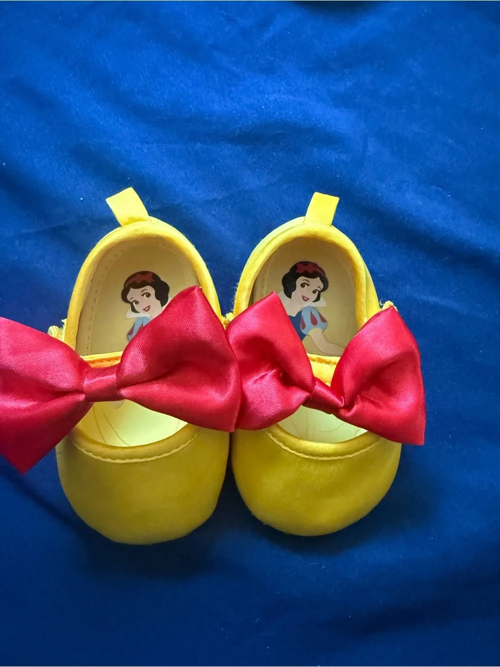 Disney Yellow Bow Baby Shoes with Red Bows for 0- 6 months (baby)